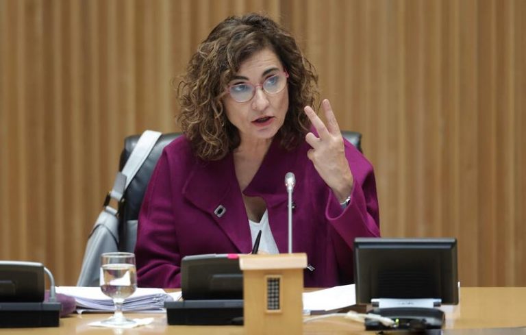 Montero asume que habrá «más pretensiones» de sus socios