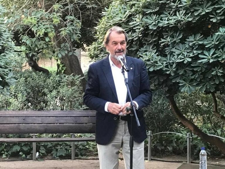 Artur Mas ofrece su vivienda a Cuentas tras el fracaso de los avales de la Generalitat