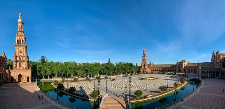 El tiempo será soleado este sábado, con algunos chubascos en Cataluña y Baleares