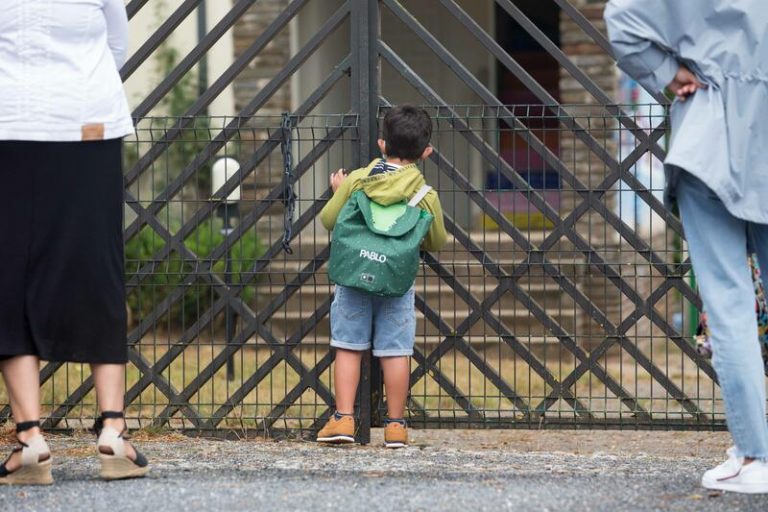 Cantabria cierra dos nuevas aulas y acaba la semana con 130 alumnos en cuarentena