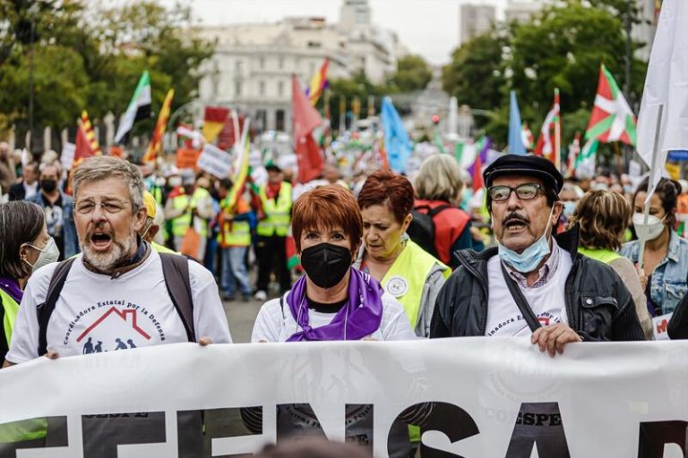 Pensionistas de toda España reclaman en Madrid unas pensiones «justas y suficientes»