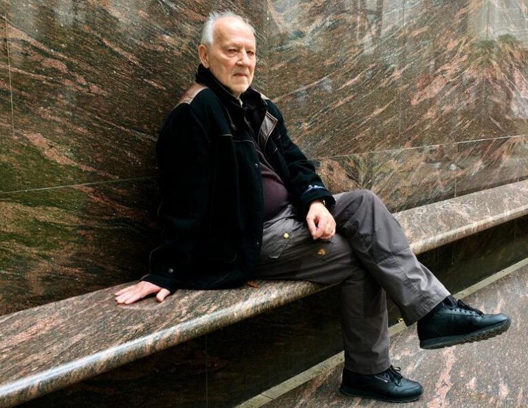 El cineasta Werner Herzog elogia la «belleza y violencia» de los volcanes como elemento fílmico