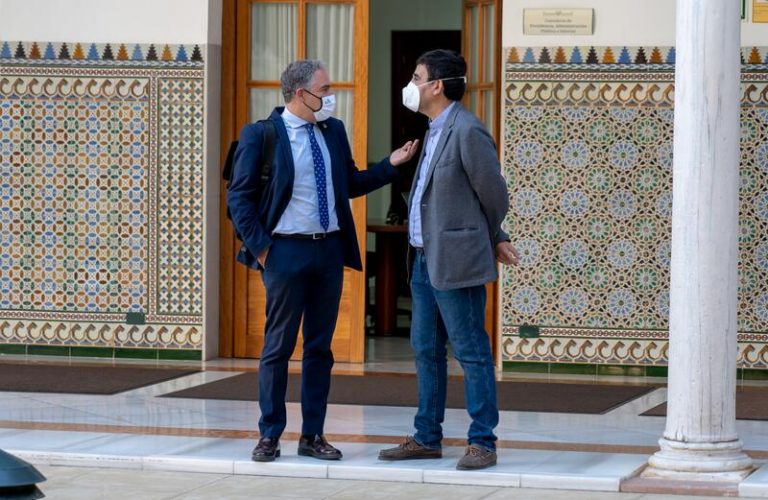 El PSOE andaluz denuncia que la encuesta del Centra la hacen dos «empleados» del PP-A