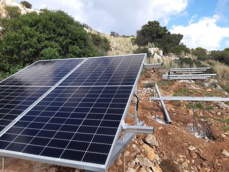 El Foro Solar incide en la importancia del impulsar la fotovoltaica para bajar el recibo de la luz