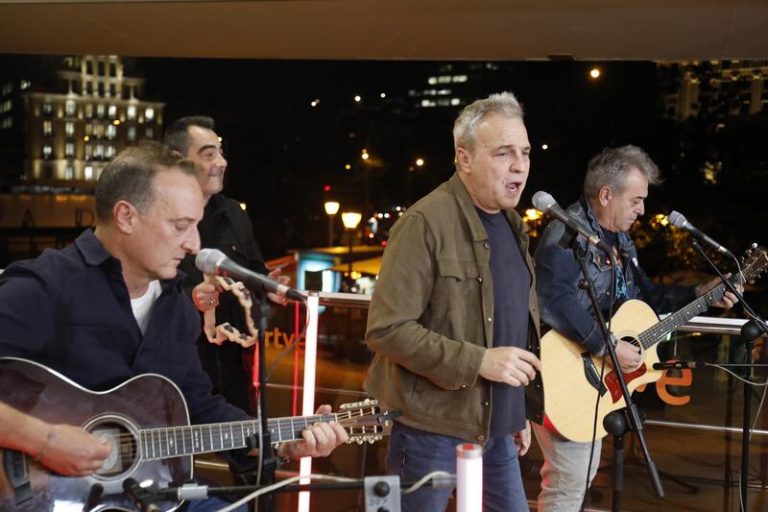Hombres G saca nuevo «disco casero», ‘La esquina de Rowland’