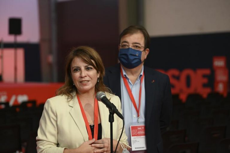 Lastra anuncia una reunión la próxima semana del pacto con Podemos
