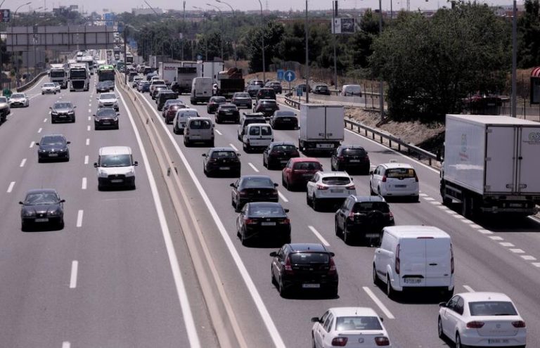 La DGT prevé 1,2 millones de desplazamientos en el Puente de Todos los Santos en Madrid