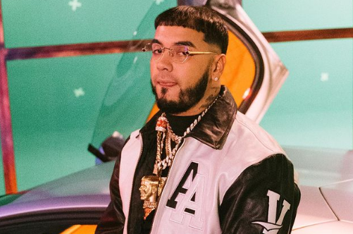 Anuel Aa Dictadura