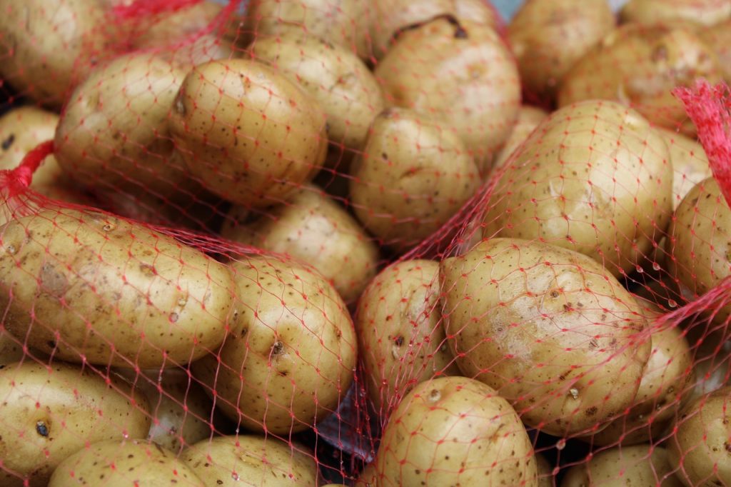 Asi Es El Truco De Las Patatas Para Las Canas