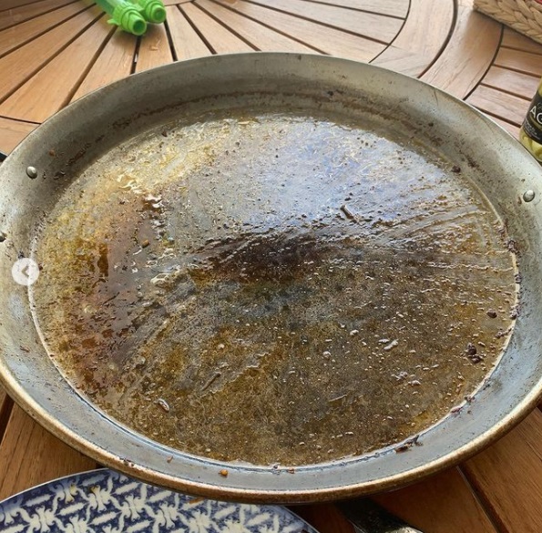 Cómo Hacer En Casa La Aclamada Paella De Marisco De Chicote