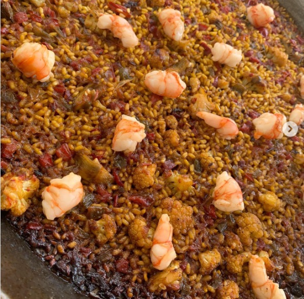 Cómo hacer en casa la aclamada paella de marisco de Chicote