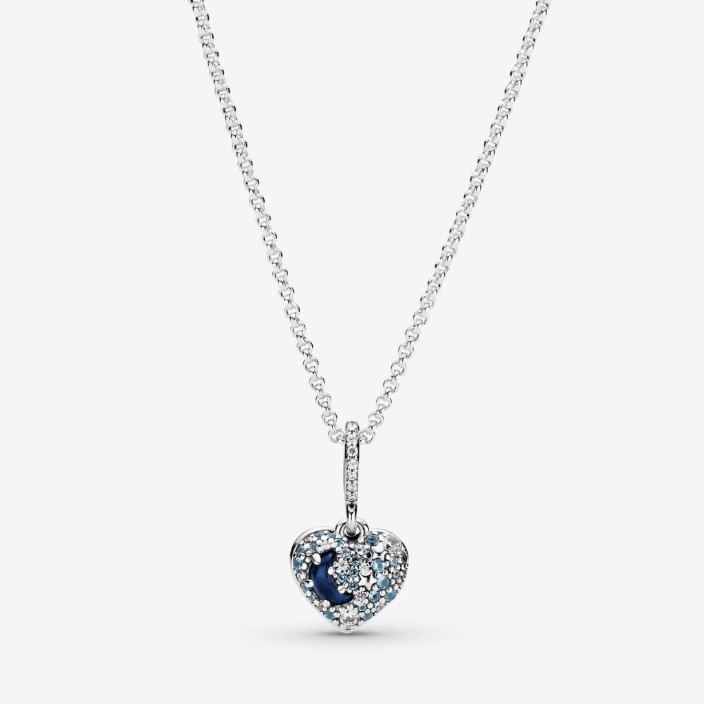La Cadena De Plata De Pandora Que Tiene Un Precio De Mercadillo