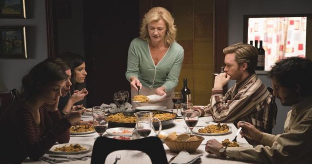 Cuéntame: ¿Quién es Asier Valdestilla, el actor que hará de ‘Santi’? 152 Comida en Cuentame