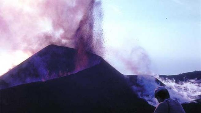 Cumbre Vieja Podría Activar Otros Volcanes En España