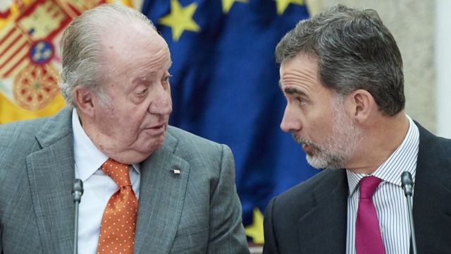 Juan Carlos Da Un Paso Al Frente
