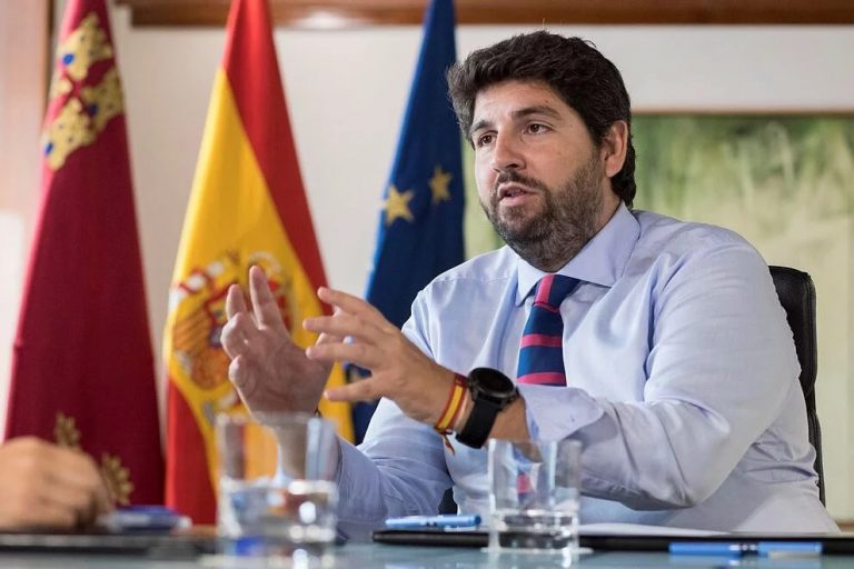 López Miras: «El Certificado Covid nunca será una imposición, será una opción»