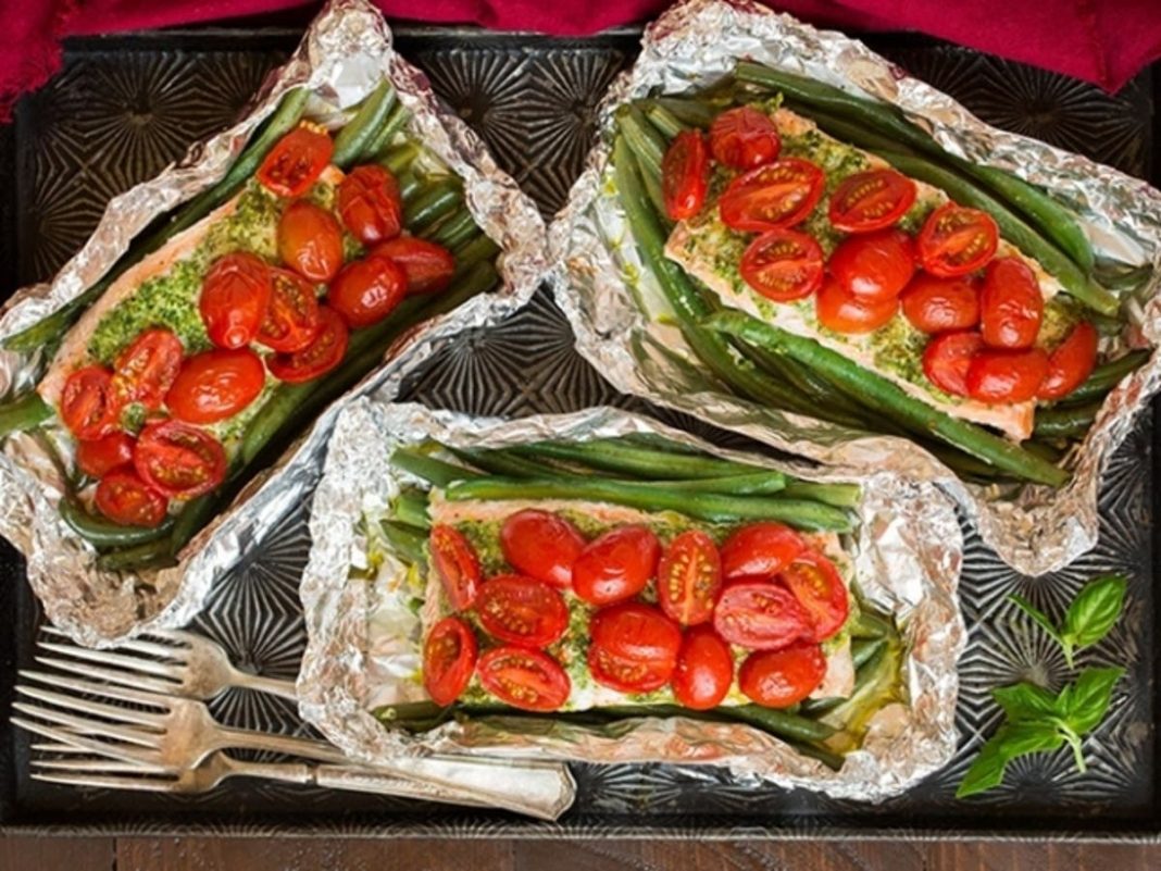 Por qué no deberías poner papel de aluminio en el suelo del horno