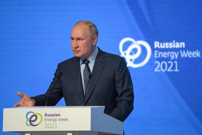 Putin dice que el bitcoin «tiene valor», pero duda que sirva para el mercado del petróleo