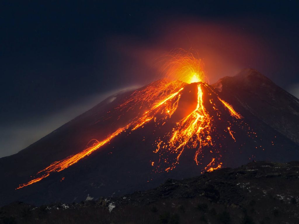 ¿Cómo Son Los Volcanes?