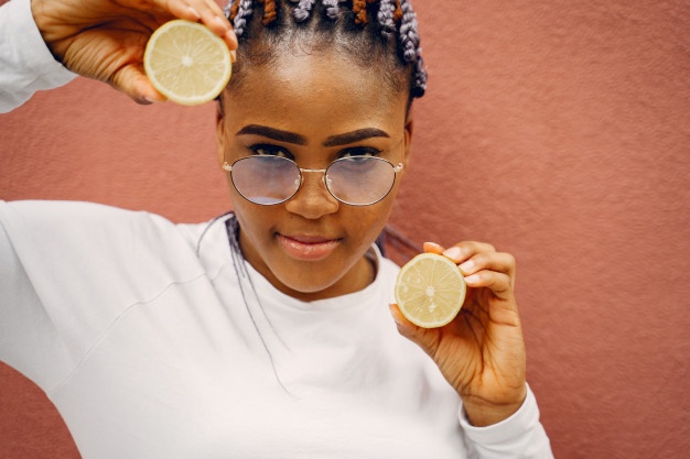 Cómo Usar El Aceite De Coco Para Eliminar La Caspa Del Cabello