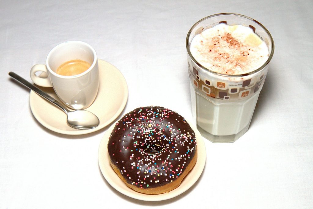 Donuts De Chocolate: Así Puedes Darte El Capricho En Casa