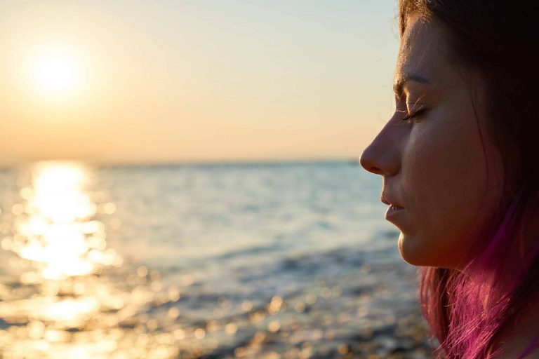 Mabel Laguna, instructora de mindfulness en Málaga, también destaca por sus programas de mindfulness online