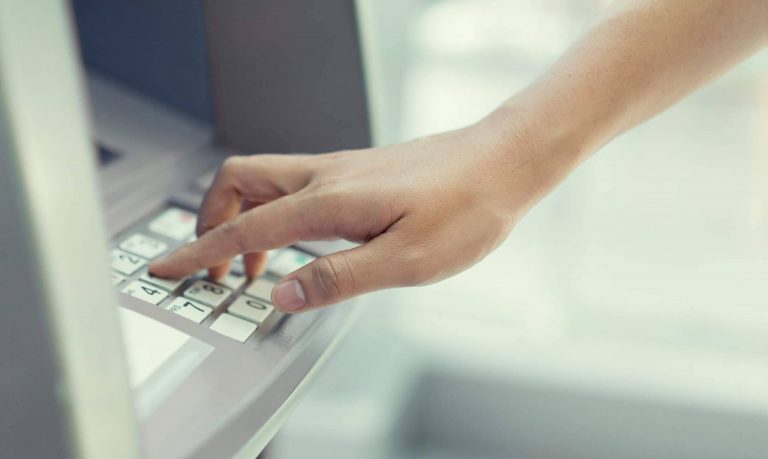 El comparador financiero Economía Responsable precisa de una lista con las cuentas bancarias más destacadas y libres de comisiones