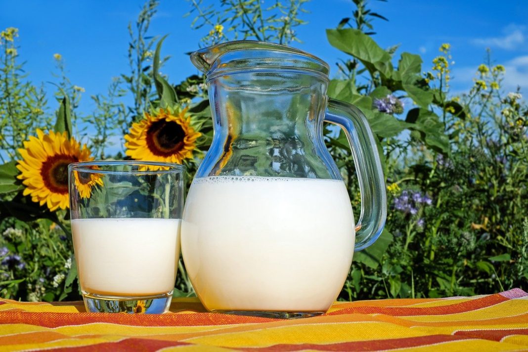 El truco para infusionar la leche y que queden mejor los postres