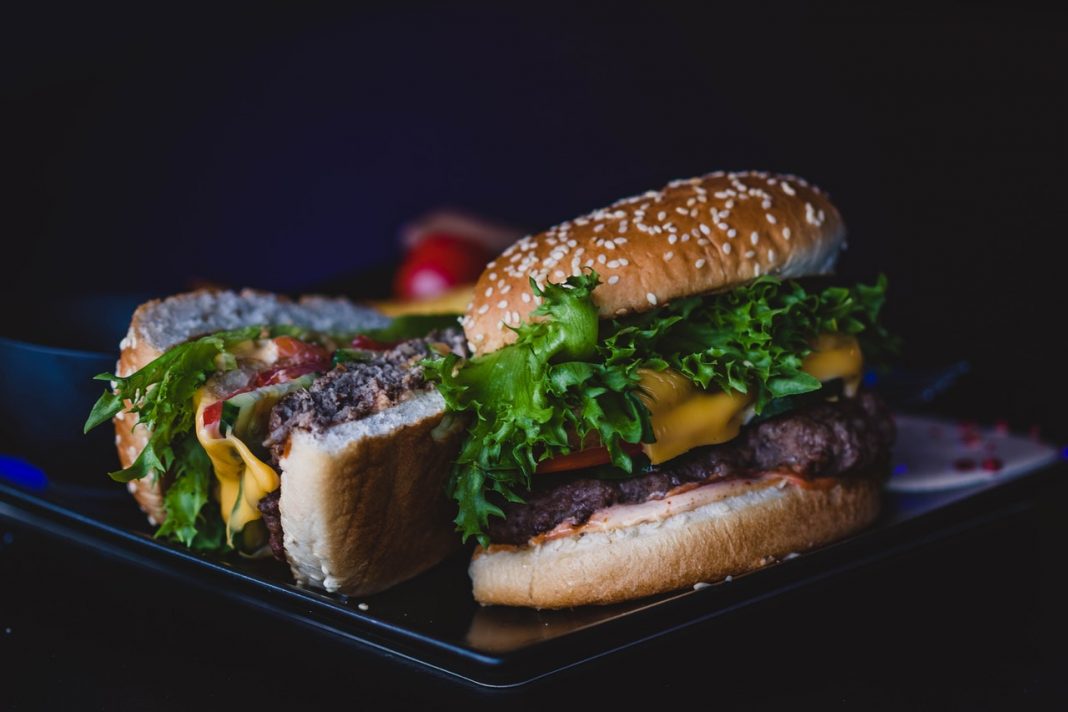 Hamburguesa: así puedes hacer la del McDonald's más saludable