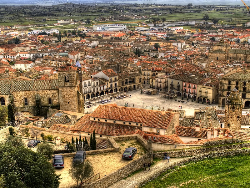 Pueblos Bonitos De Extremadura A Los Que Escaparte En El Puente Del Pilar