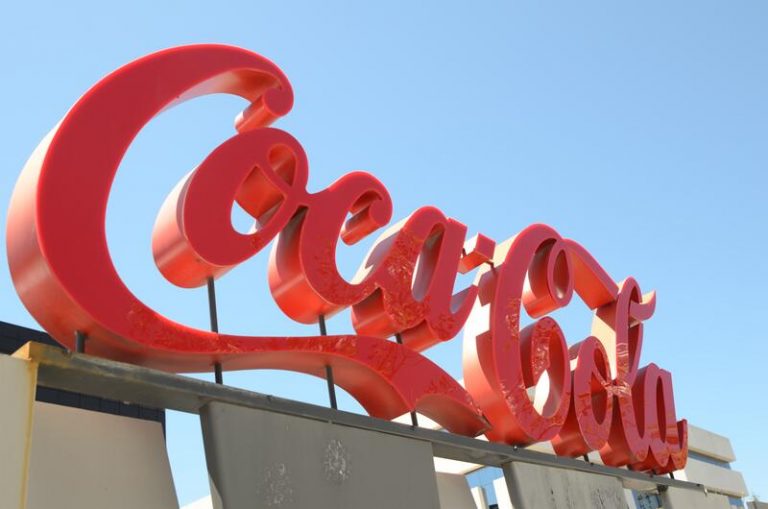 Coca-Cola se hace con el control de la compañía de bebidas deportivas Bodyarmor