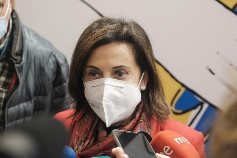 Robles teme que Afganistán se convierta en una «base terrorista»