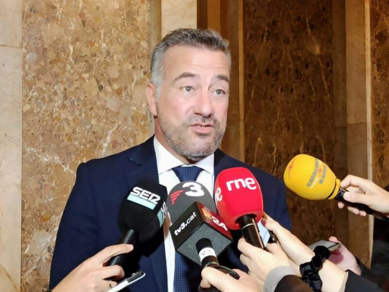 PSC ve «mala praxis generalizada» en organismos de la Generalitat
