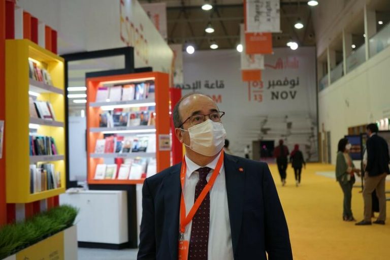 Cultura tiene el «máximo interés» en abrir un centro Cervantes en Sharjah