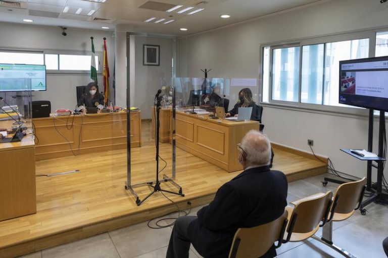 El psiquiatra acusado de abusos achaca a la denunciante «trastorno histriónico»