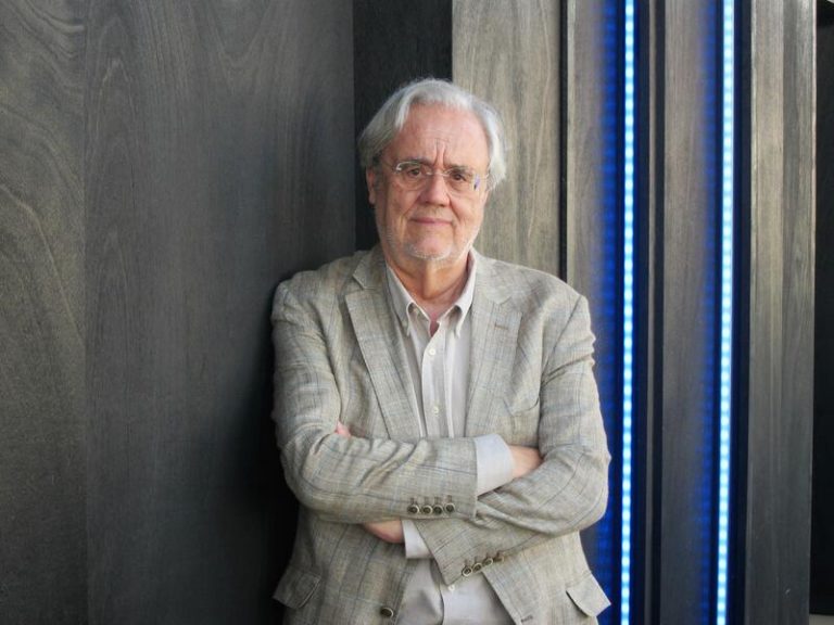 Miguel Ríos, Manuel Gutiérrez Aragón o Miguel Rellán reciben la ‘llave’ de la SGAE