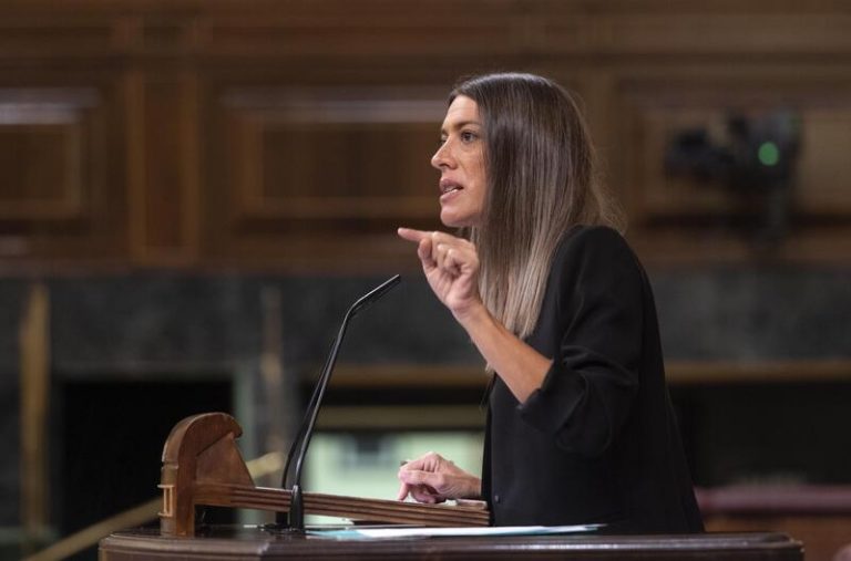 Junts acusa a ERC de permitir la «prepotencia» del Gobierno con Cataluña «a cambio de nada»