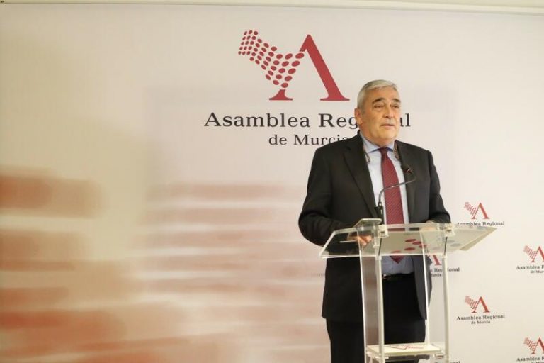 Cs: «Ribera ha venido a pedirnos un nuevo acto de fe y a tomarnos el pelo con la recuperación del Mar Menor»