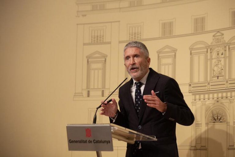 Marlaska destaca la coordinación y «lealtad» con la Generalitat en la Junta de Seguridad