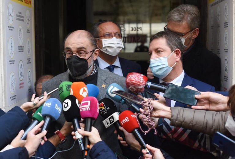 Lambán: La reunión de presidentes autonómicos en Santiago «no es un frente contra el Gobierno de España»