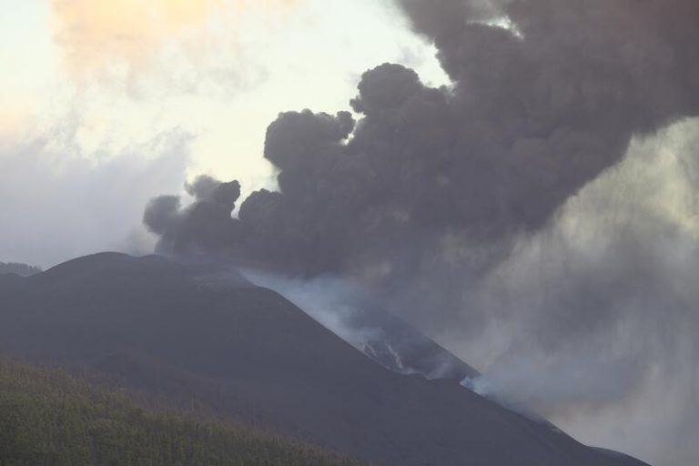 Localizan más de una treintena de terremotos en la isla de La Palma durante la medianoche