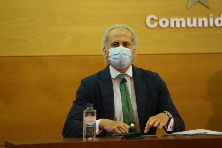Madrid ve «sorprendente» que Sánchez hable de «éxito colectivo» sobre la vacunación