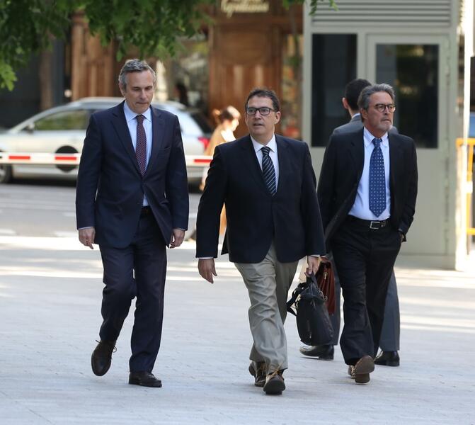 Fiscalía pide 3 años de cárcel para el director de la Oficina de Puigdemont