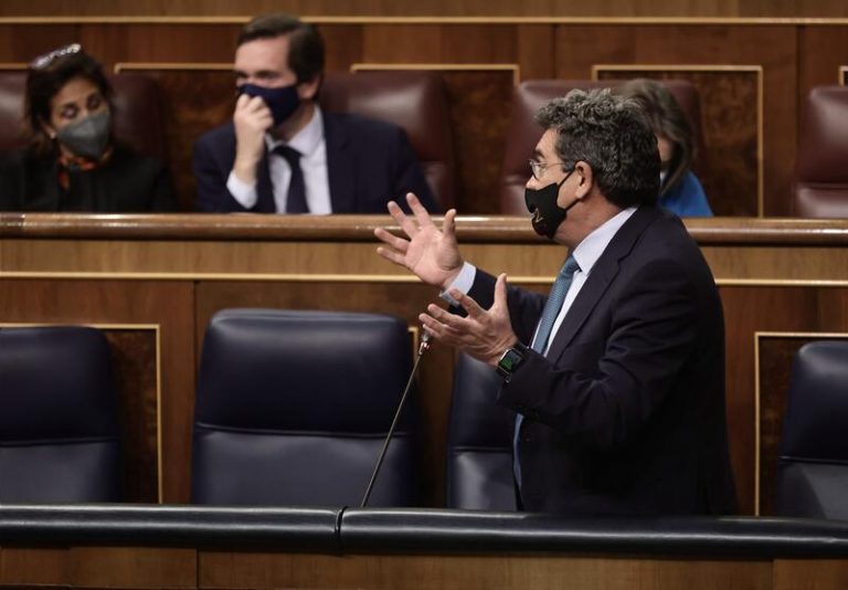 Escrivá: El sistema de pensiones es «absolutamente sostenible» con la reforma ya planteada