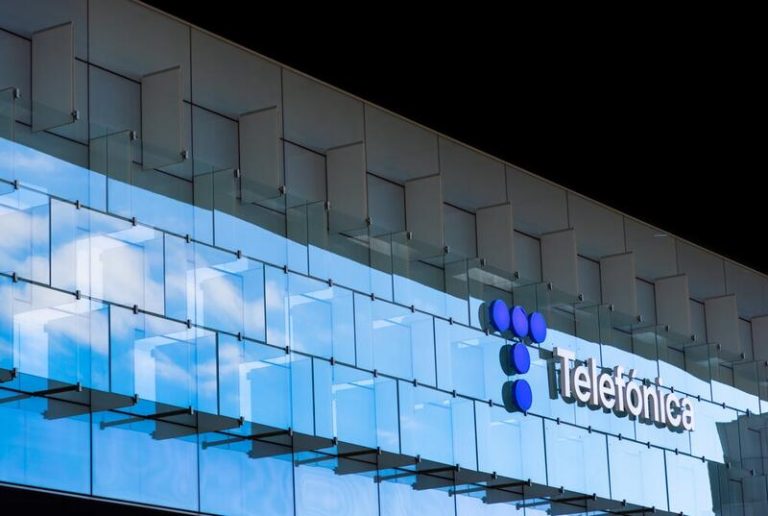 Criteria Caixa retoma las compras en Telefónica