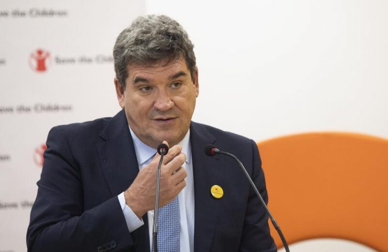 Escrivá dice que se garantizará «el poder adquisitivo» de las pensiones