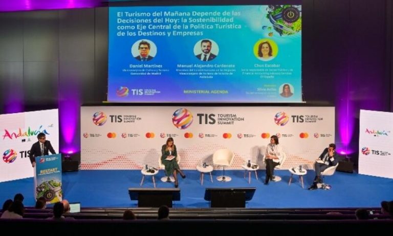 Las CCAA se reúnen en el TIS2021 para diseñar sus estrategias turísticas para 2022