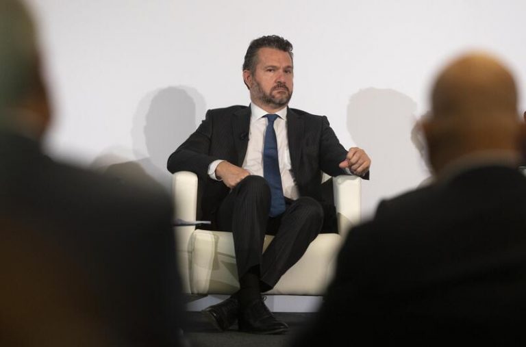 La CNMV señala el «gran reto» que supone medir los objetivos ESG en las remuneraciones de los consejeros