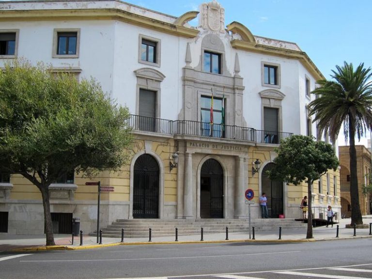 TSJA rebaja un año la pena de cárcel a un condenado a 16 años por violación y maltrato a su pareja