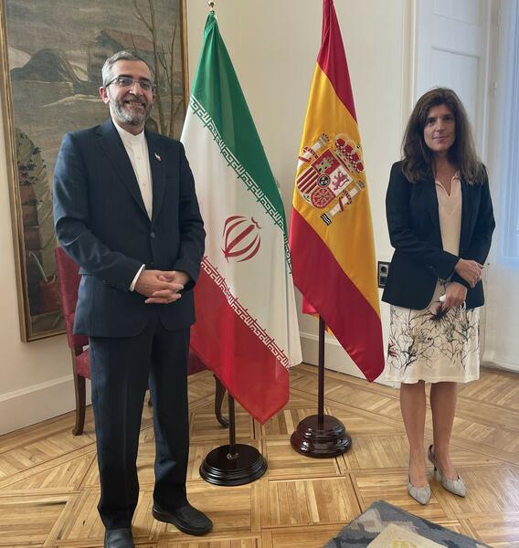 La ‘número dos’ de Exteriores se reúne con el negociador nuclear iraní